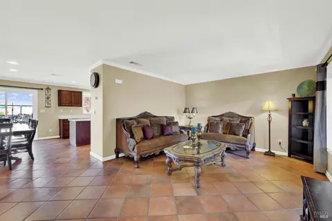 5330 Chenin Blanc Pl, Vallejo, CA 94591 photo 9