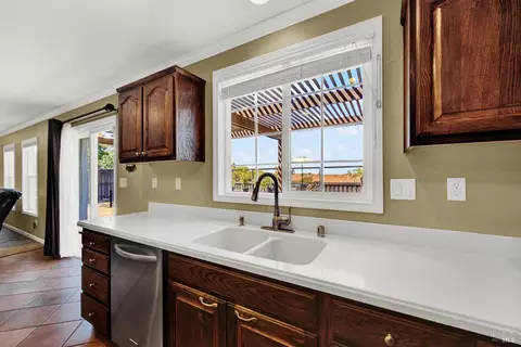 5330 Chenin Blanc Pl, Vallejo, CA 94591 photo 21
