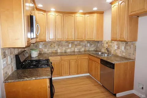 205 Haven Ct, Vallejo, CA 94591 photo 11