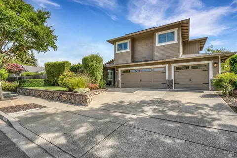 3308 Carmel Dr, Napa, CA 94558
