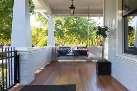 546 5th St E, Sonoma, CA 95476 photo 3