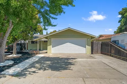 272 Berryessa Dr, Vacaville, CA 95687