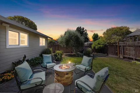 1 Gilrix Ct, Petaluma, CA 94954 photo 11