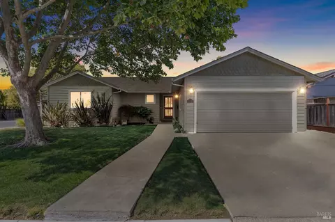 1 Gilrix Ct, Petaluma, CA 94954 photo 2