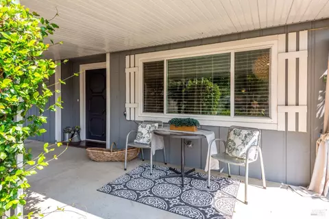 22 San Lucas Ct, Saint Helena, CA 94574