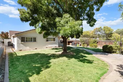 490 Oak View Dr, Vacaville, CA 95688 photo 35