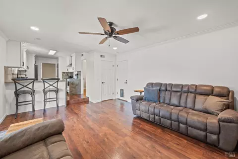 490 Oak View Dr, Vacaville, CA 95688 photo 19