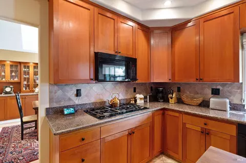 1025 Fifth St E, Sonoma, CA 95476 photo 32