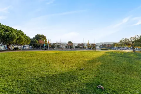 232 E St, Benicia, CA 94510 photo 25