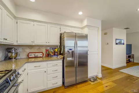 232 E St, Benicia, CA 94510 photo 7