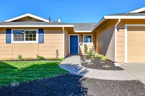 1542 Madrid Ct, Napa, CA 94559