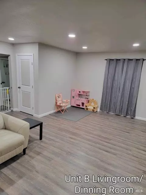749 W C St, Dixon, CA 95620 photo 21