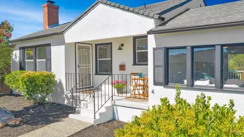 4 Ridge Cir, Benicia, CA 94510