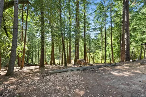 24748 Sherwood Rd, Willits, CA 95490 photo 9