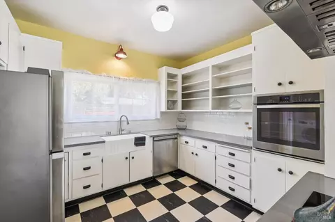515 El Dorado St, Vallejo, CA 94590 photo 12