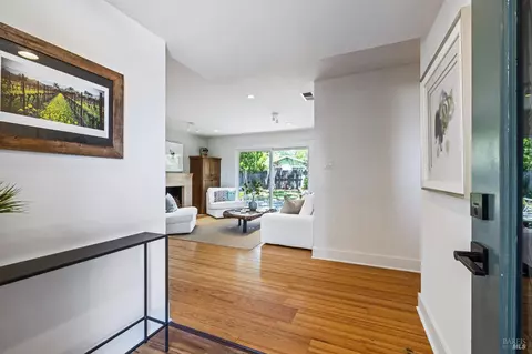 384 Miller Creek Rd, San Rafael, CA 94903
