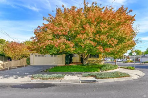 3200 Macleod St, Napa, CA 94558