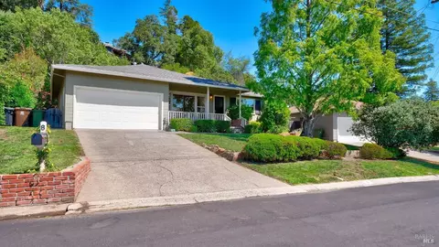 8 Edna Ct, Kentfield, CA 94904