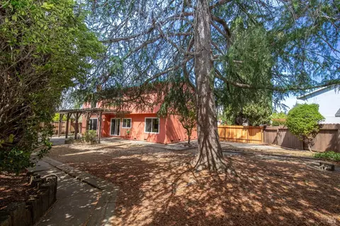 3207 Pelham Ct, Fairfield, CA 94534 photo 4