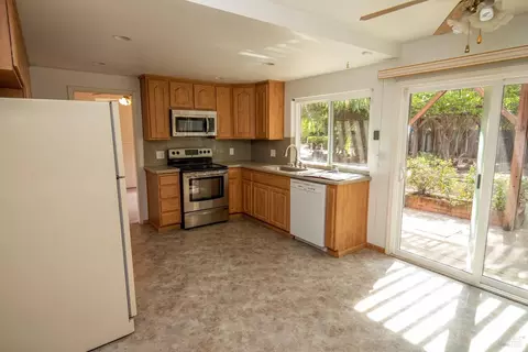 3207 Pelham Ct, Fairfield, CA 94534 photo 8