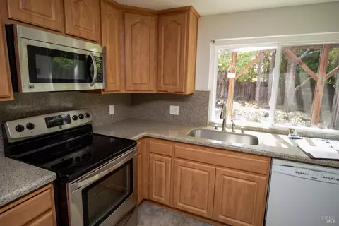 3207 Pelham Ct, Fairfield, CA 94534 photo 7