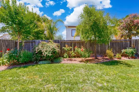 415 Bordeaux Way, Windsor, CA 95492 photo 9