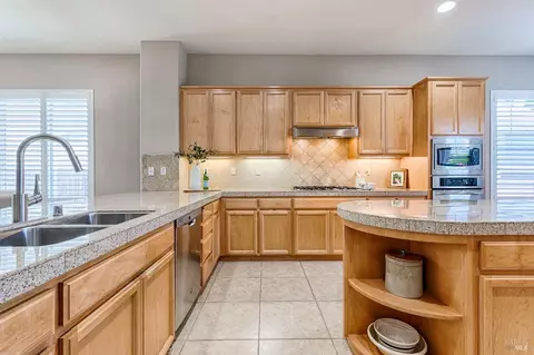 415 Bordeaux Way, Windsor, CA 95492 photo 6