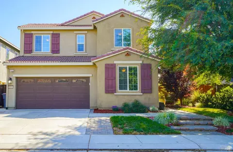 8012 Kenai Ct, Vacaville, CA 95687