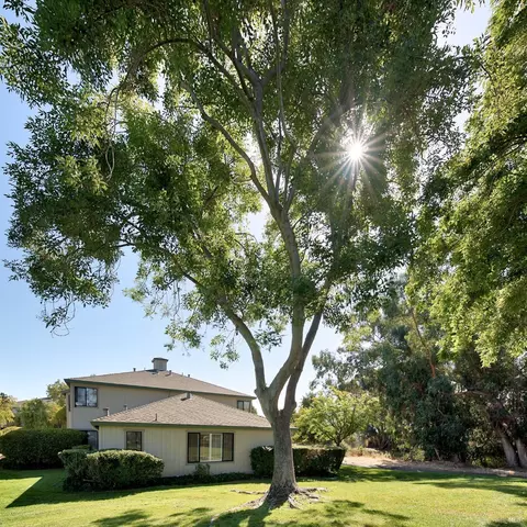 46 Keel Ct, San Rafael, CA 94903