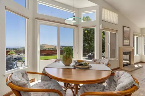 662 Windsor Dr, Benicia, CA 94510 photo 23