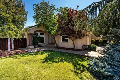 662 Windsor Dr, Benicia, CA 94510