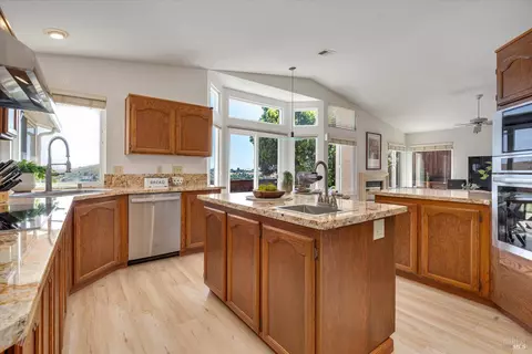 662 Windsor Dr, Benicia, CA 94510 photo 18