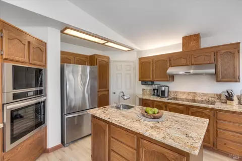 662 Windsor Dr, Benicia, CA 94510 photo 21