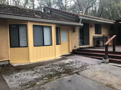 71400 Hill Rd, Covelo, CA 95428