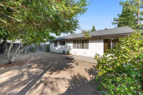 573 Este Madera Dr, Sonoma, CA 95476 photo 40