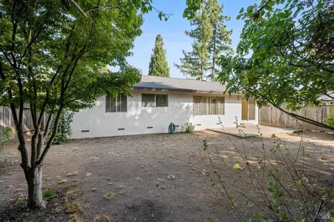 573 Este Madera Dr, Sonoma, CA 95476 photo 42
