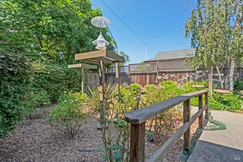 1049 S Ely Blvd S, Petaluma, CA 94954 photo 36