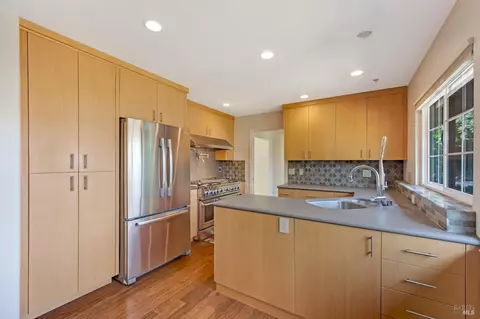 1049 S Ely Blvd S, Petaluma, CA 94954 photo 16