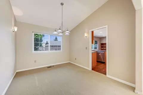 1049 S Ely Blvd S, Petaluma, CA 94954 photo 10