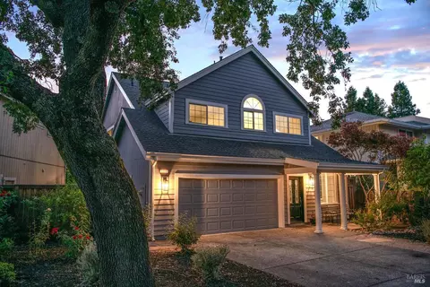 1133 Fryer Creek Dr, Sonoma, CA 95476