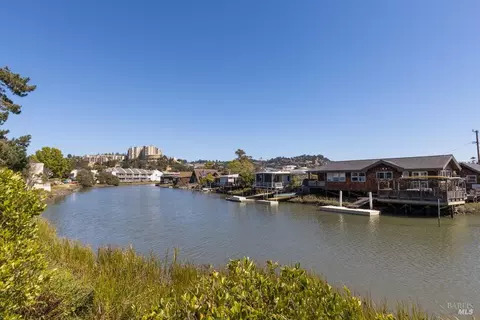 156 Larkspur Plaza Dr, Larkspur, CA 94939