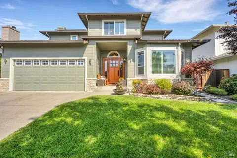 4 Capitola Ct, Napa, CA 94559