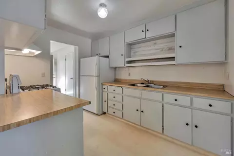8470 Old Oak Rd, Windsor, CA 95492 photo 10