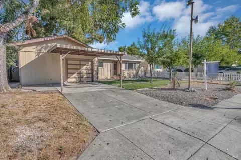 8470 Old Oak Rd, Windsor, CA 95492 photo 3