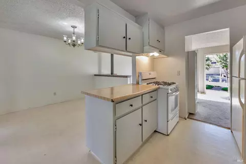 8470 Old Oak Rd, Windsor, CA 95492 photo 11