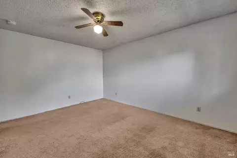 8470 Old Oak Rd, Windsor, CA 95492 photo 28