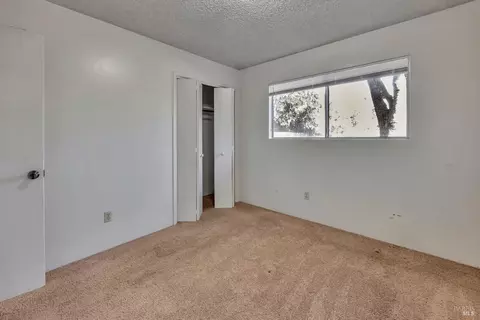 8470 Old Oak Rd, Windsor, CA 95492 photo 22
