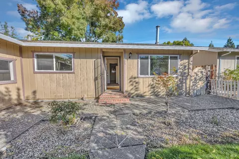 8470 Old Oak Rd, Windsor, CA 95492 photo 5