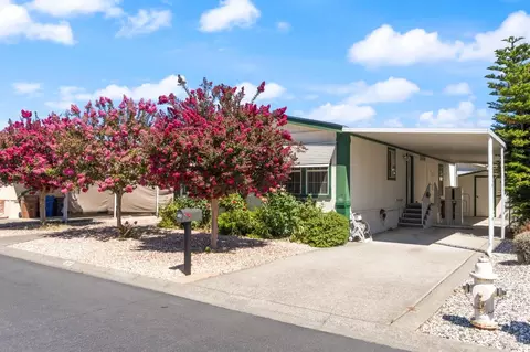 213 Daisy Dr, Napa, CA 94558