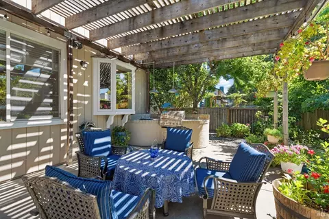 9550 Ashley Dr, Windsor, CA 95492 photo 32